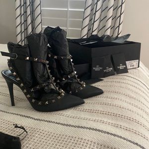 Valentino Garavani Rockstud Ankle Strap Pumps